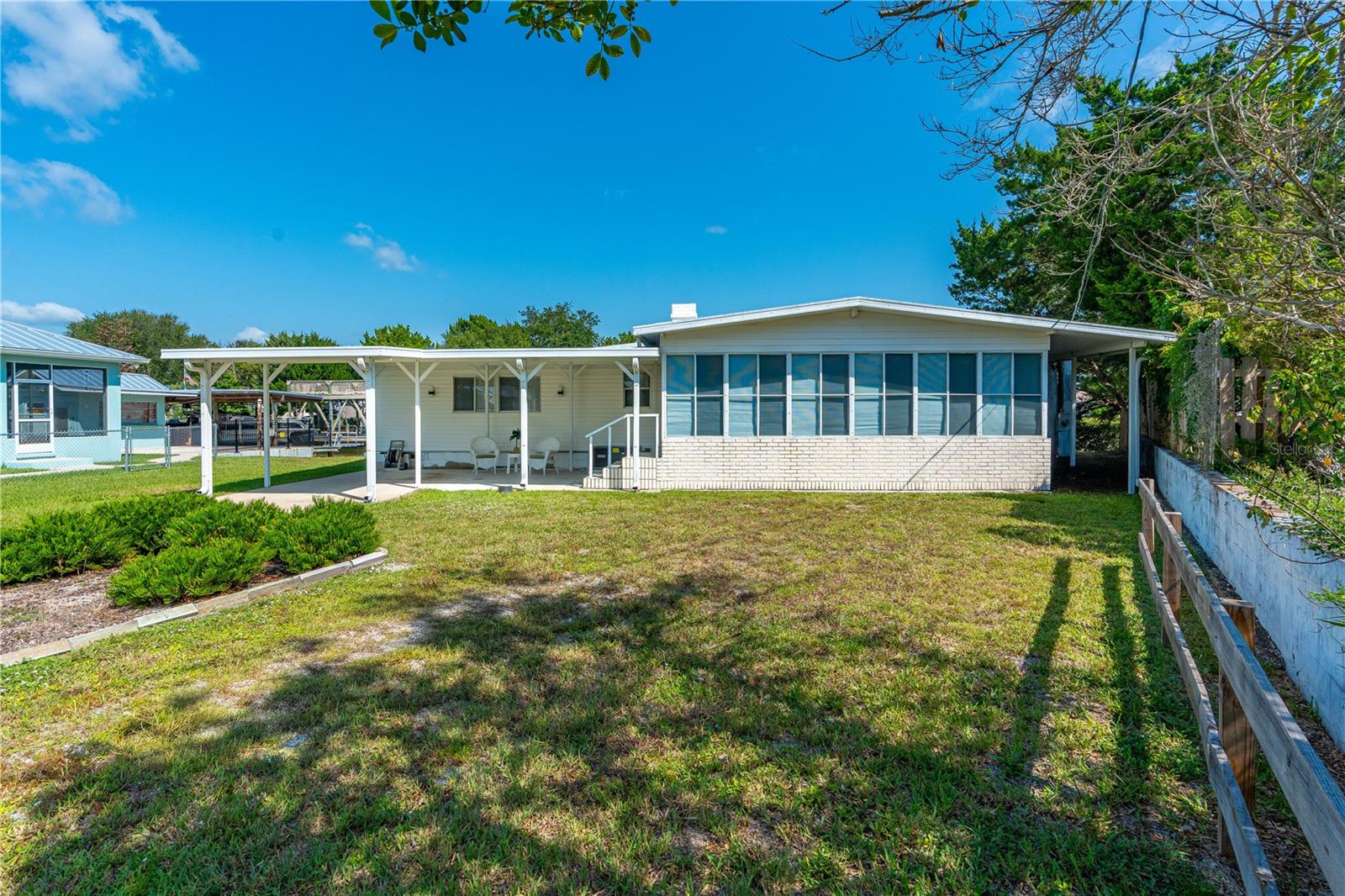 286 Randle Ave Property Photo 14