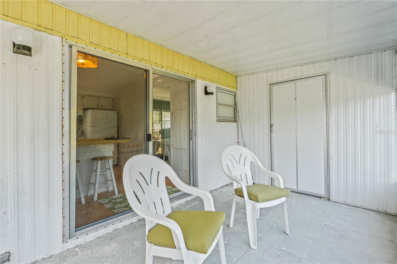 286 Randle Ave Property Photo 34