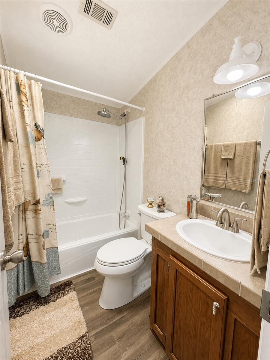 2201 S Ridgewood Ave #28 Property Photo 10