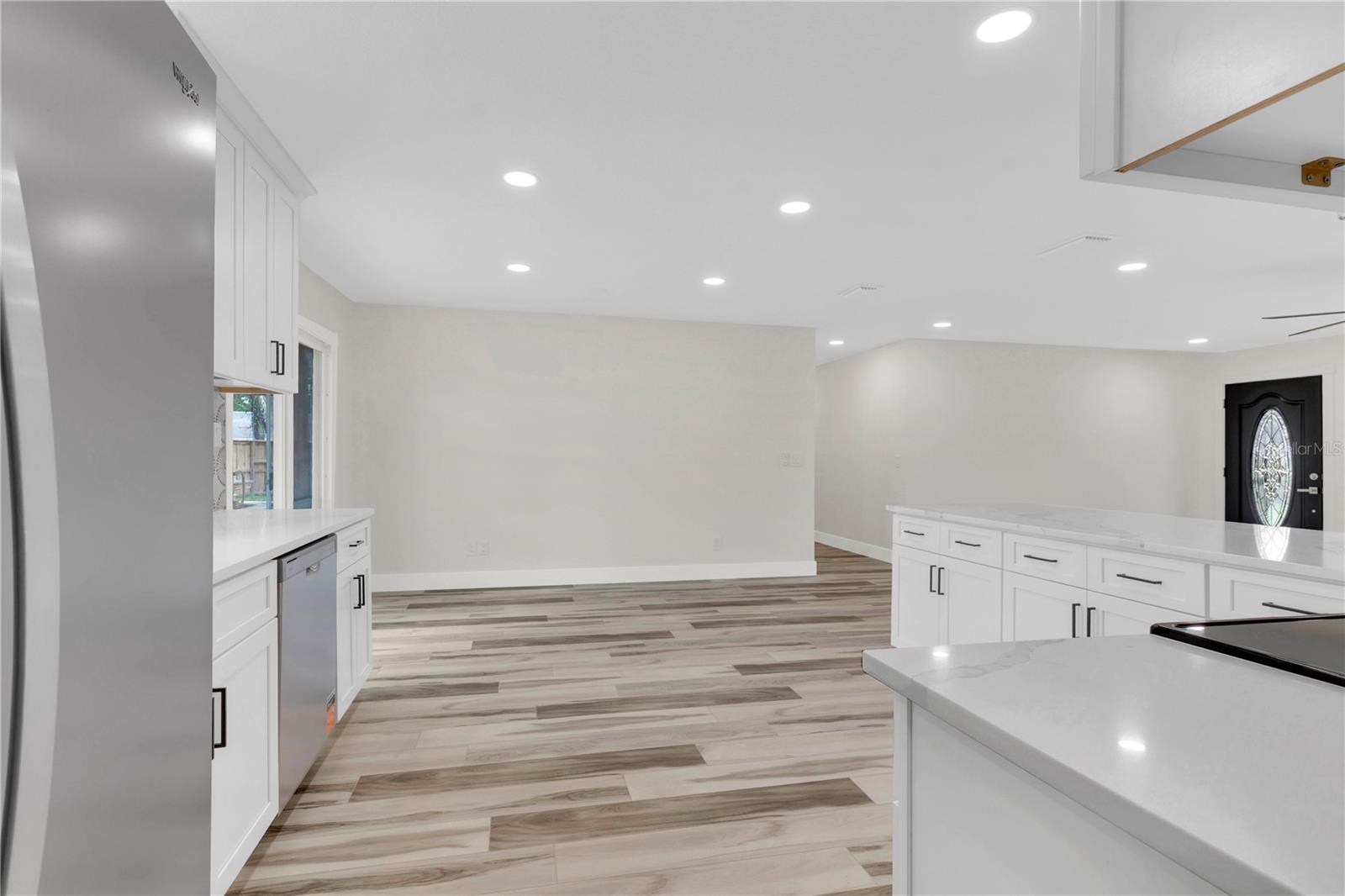 2304 Travelers Palm Dr Property Photo 12