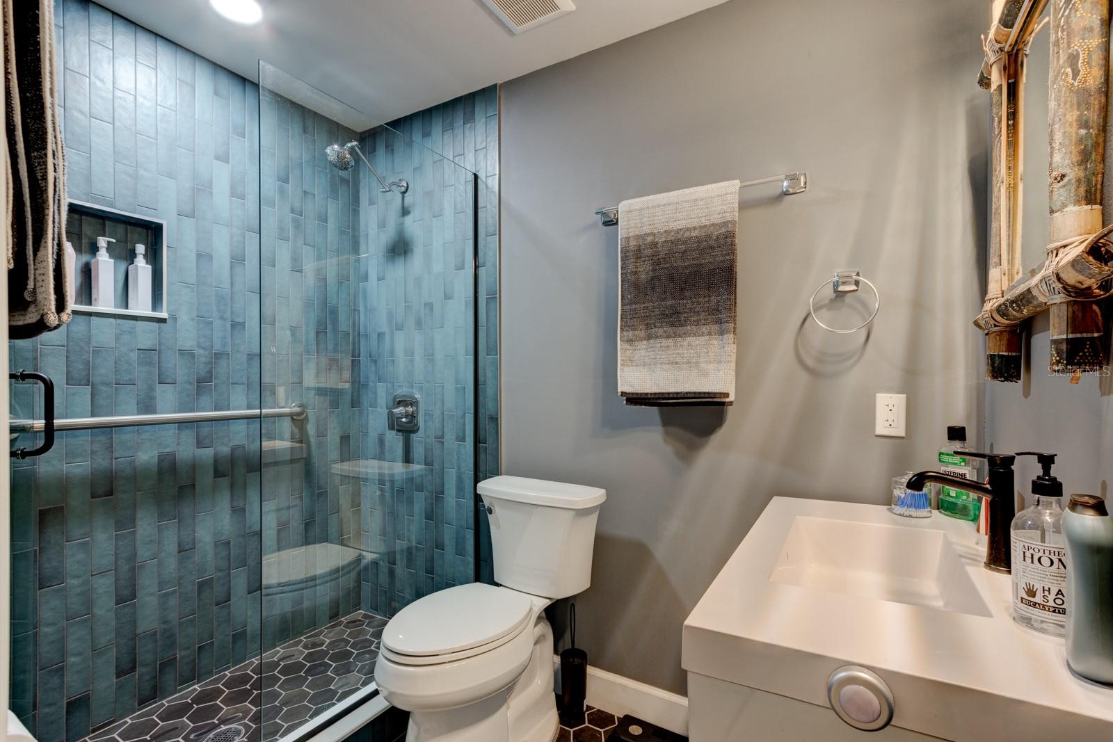 101 Sea St Property Photo 13