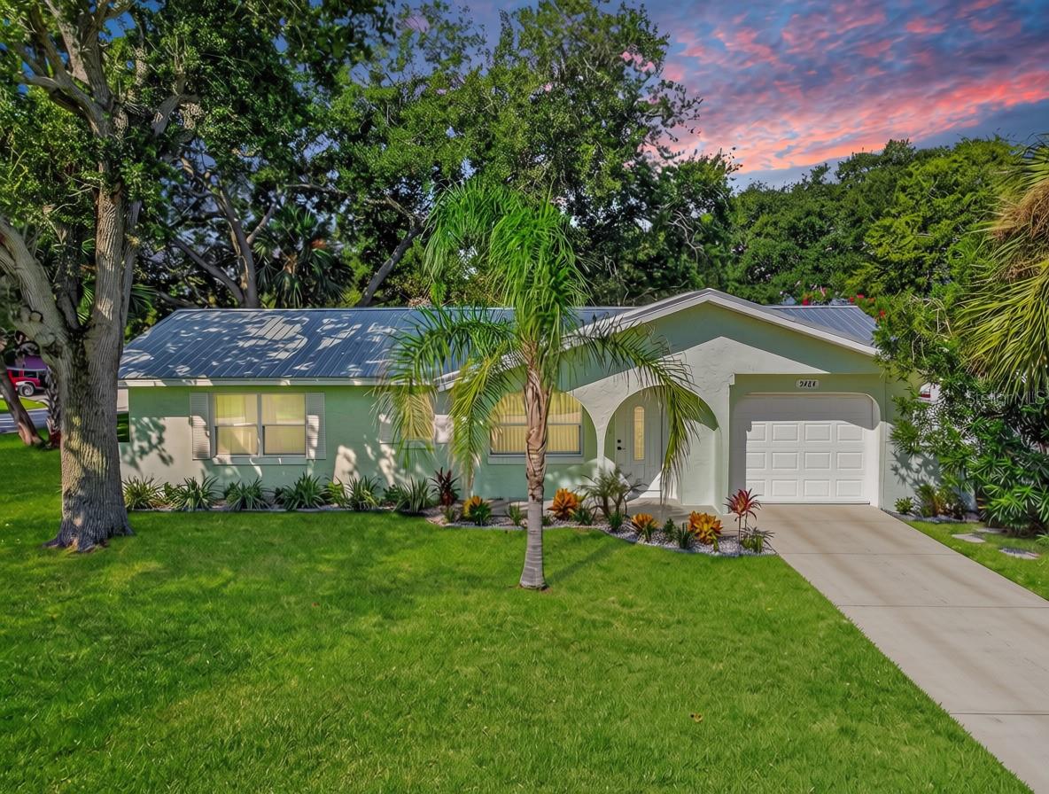 5464 Riverside Dr Property Photo 1