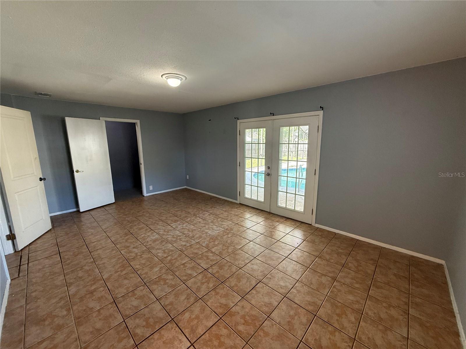 3306 Yule Tree Dr Property Photo 15