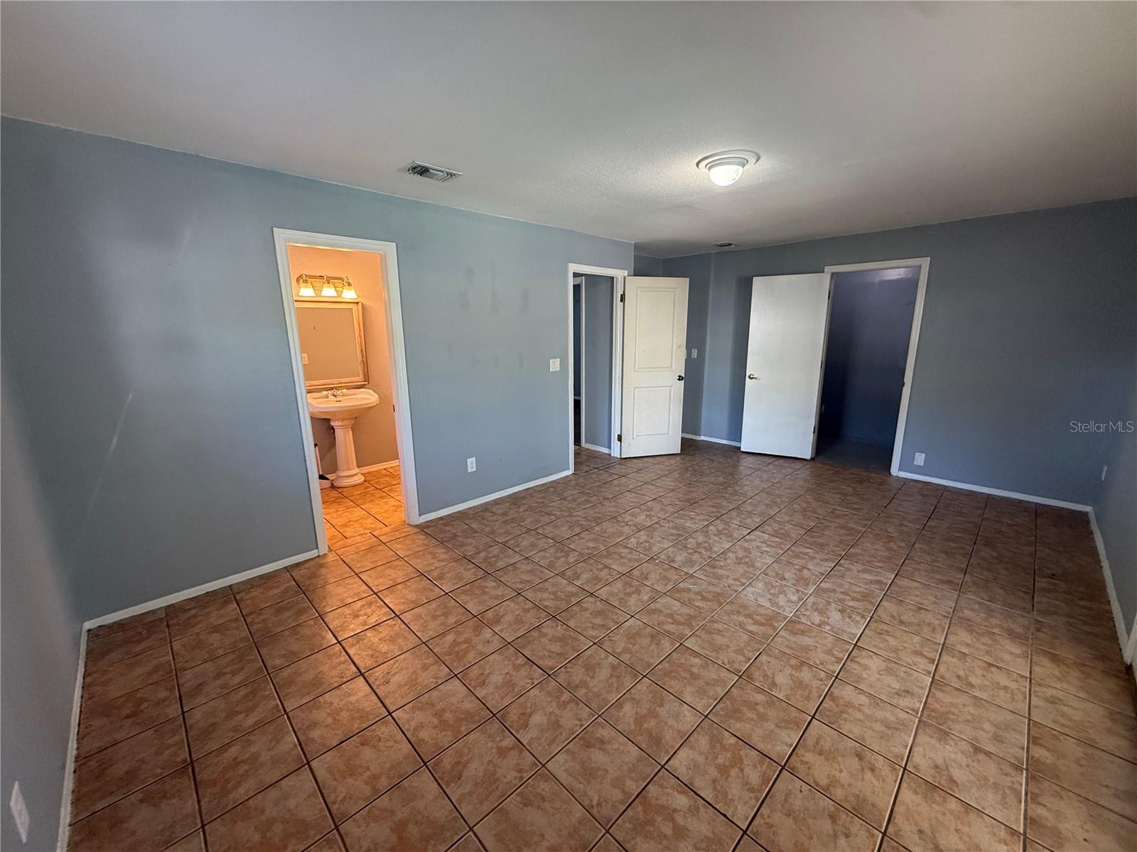 3306 Yule Tree Dr Property Photo 16