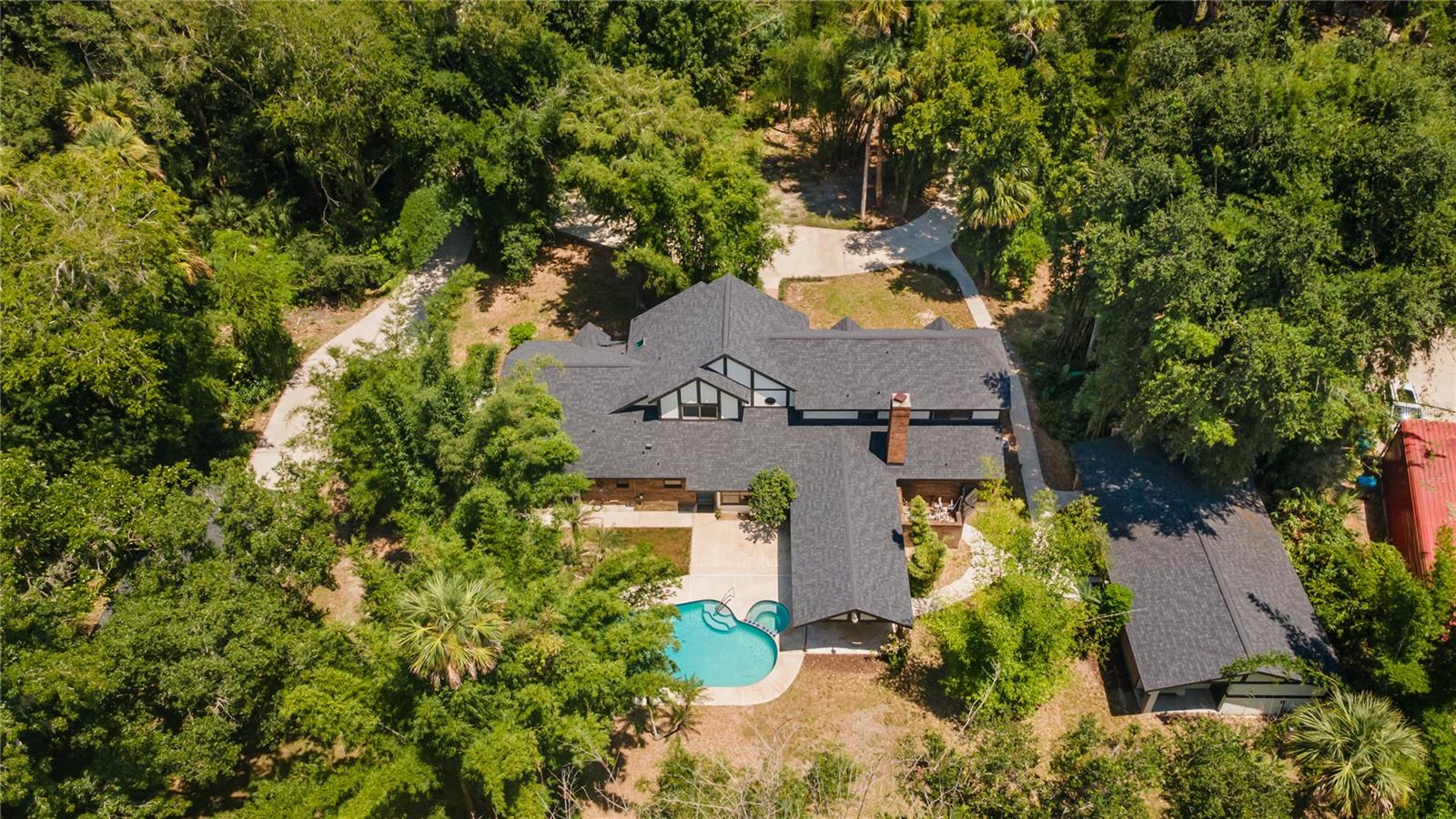 706 S Timberlane Dr Property Photo 1