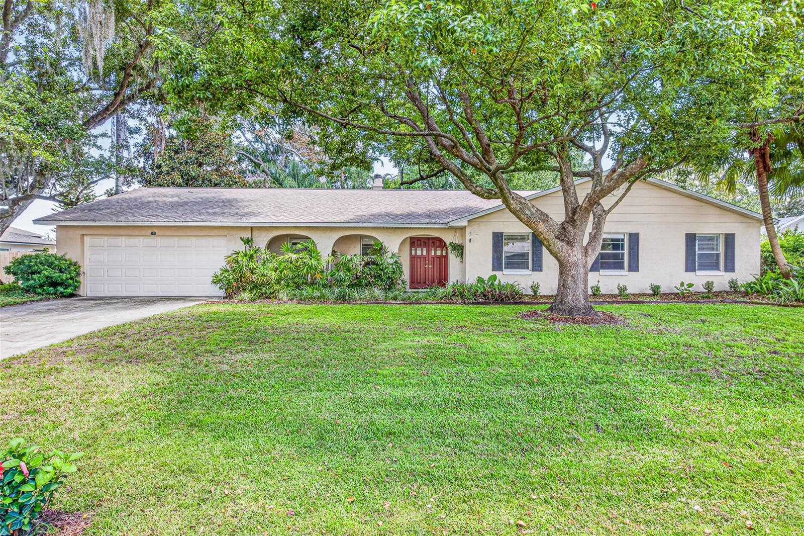 301 VALENCIA CT