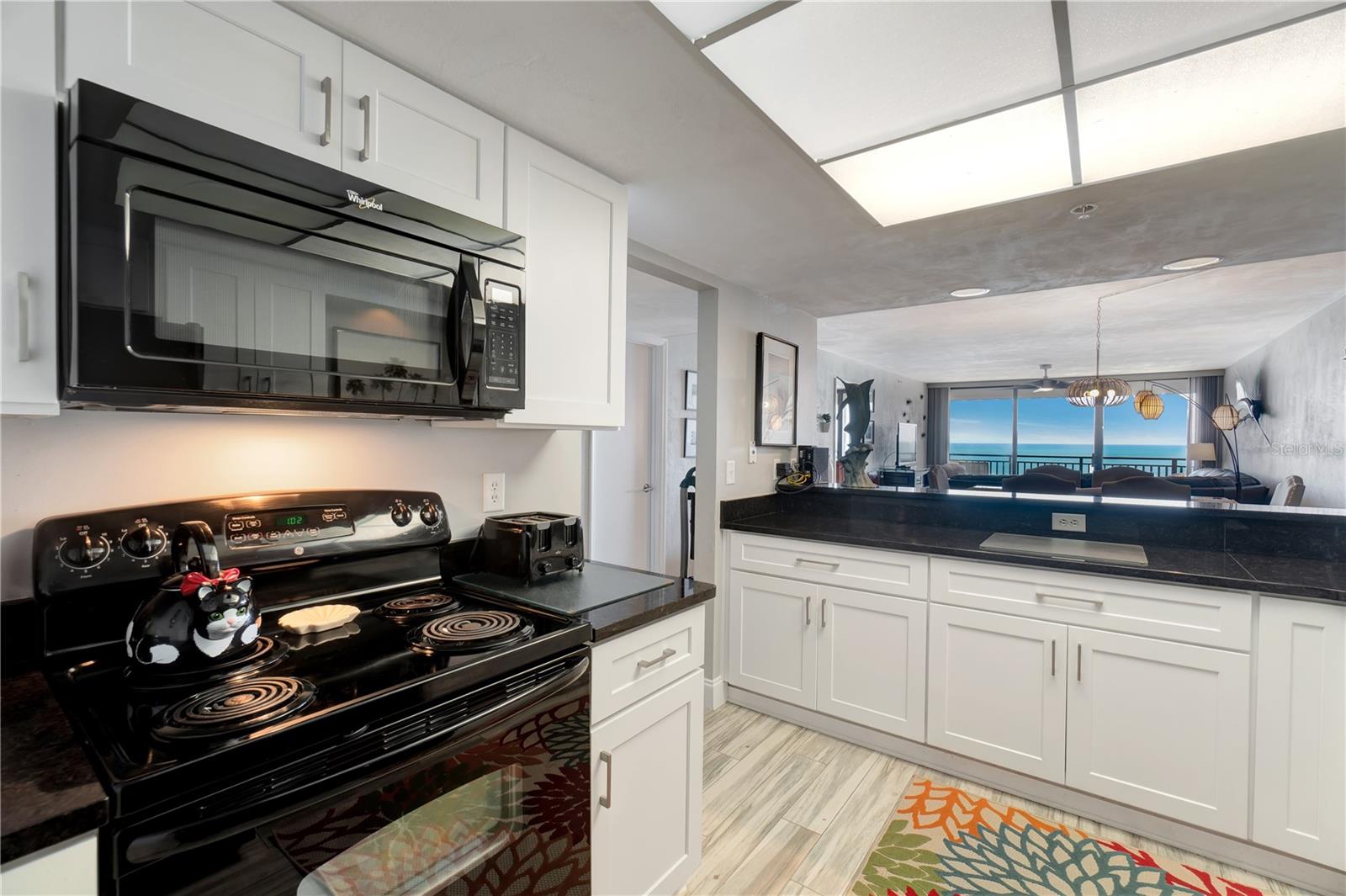 2555 S Atlantic Ave #ph-4 Property Photo 12