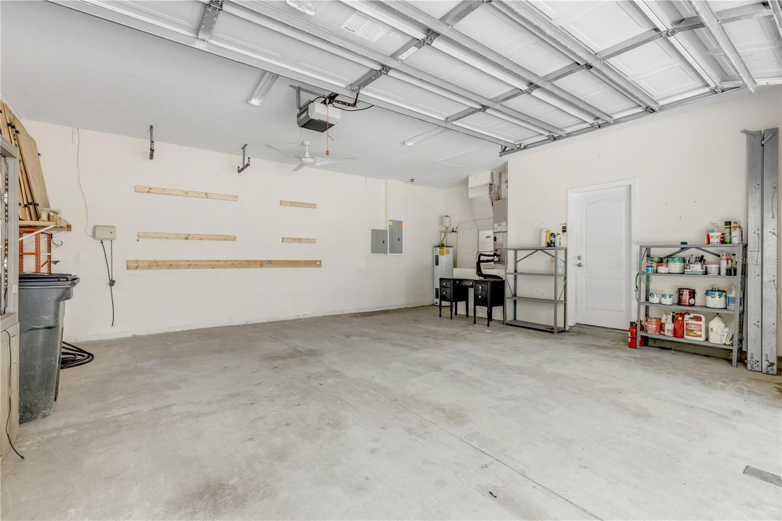 830 S Duss St Property Photo 36