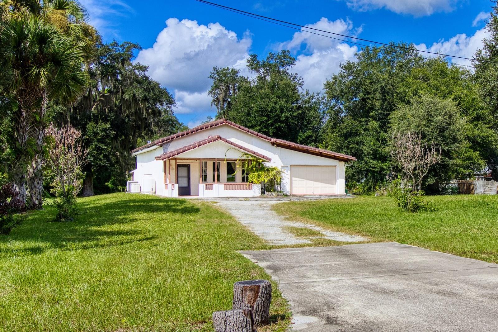 1690 JAMES ST Property Photo 1
