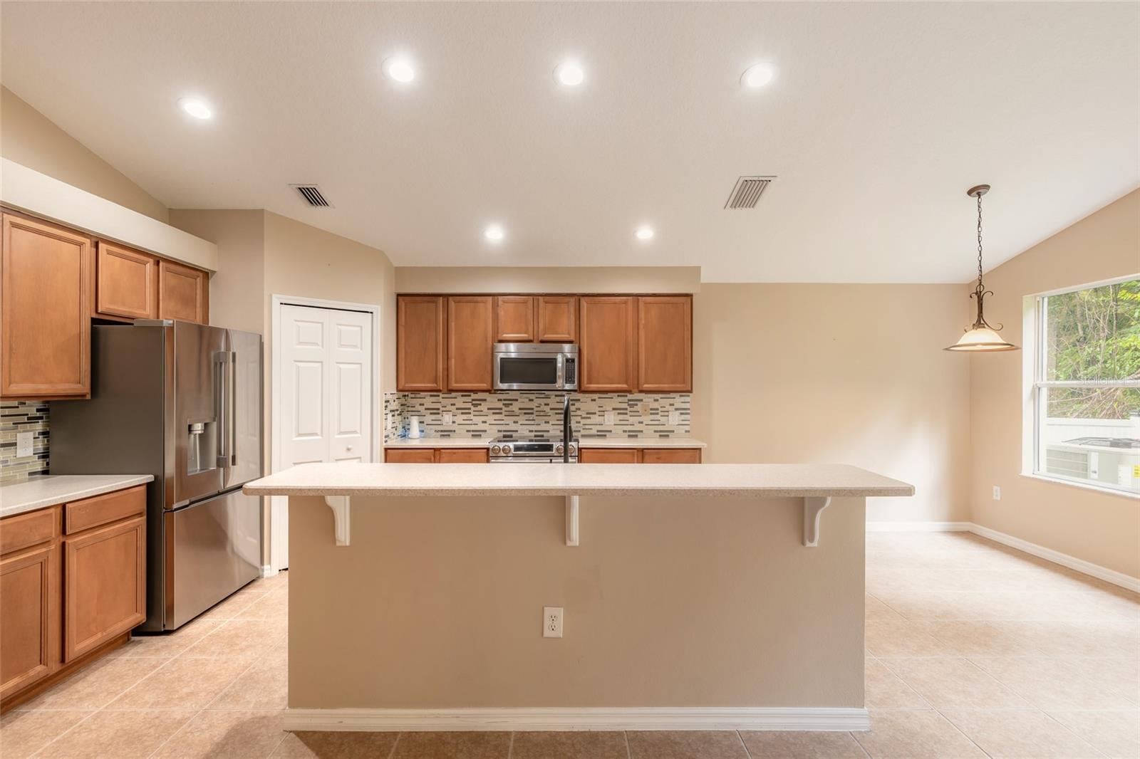 604 Coral Trace Blvd Property Photo 6
