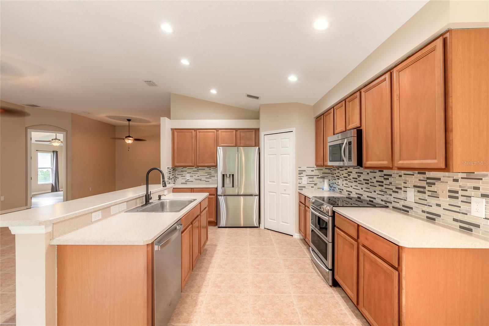 604 Coral Trace Blvd Property Photo 8