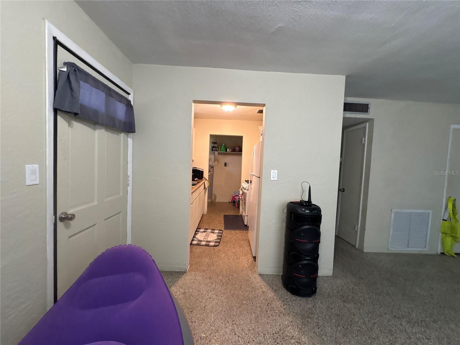 532 S Caroline St Property Photo 6