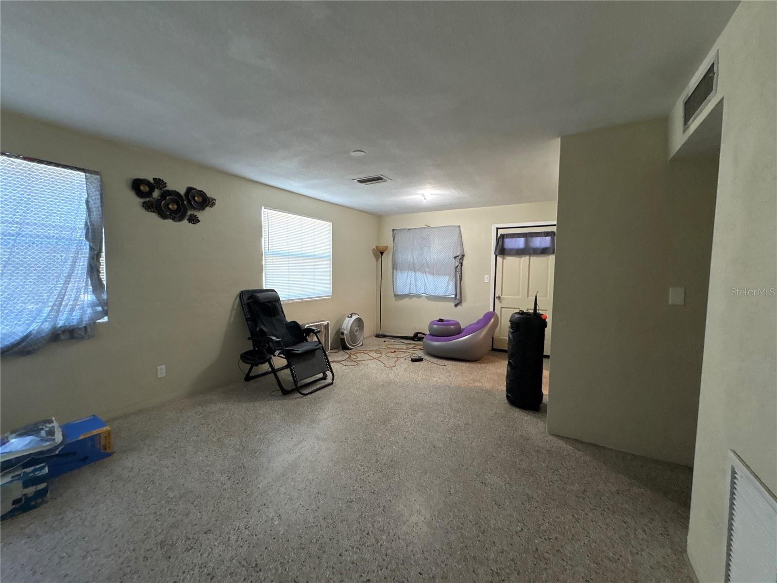 532 S Caroline St Property Photo 8