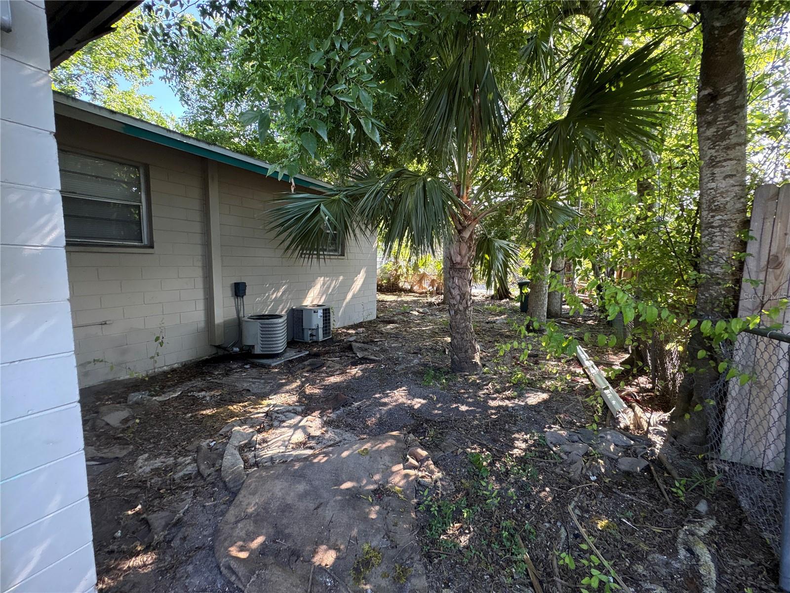 532 S Caroline St Property Photo 13