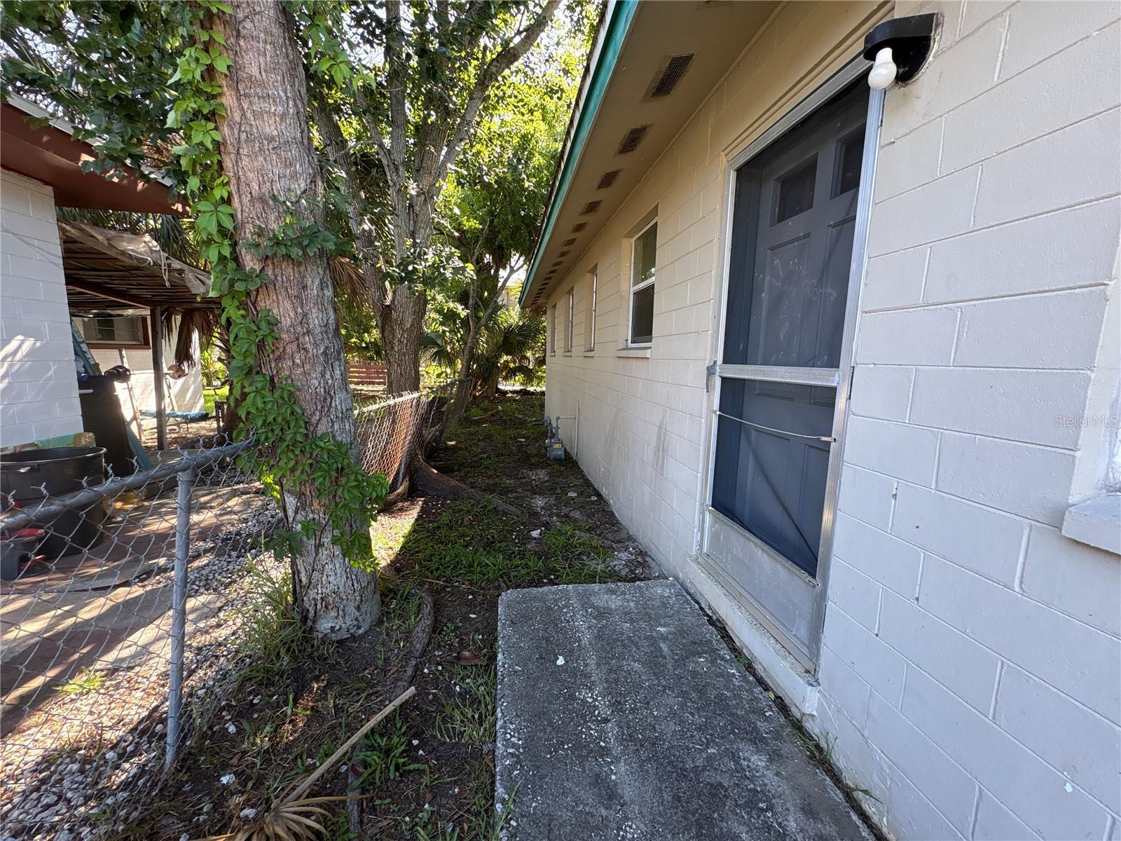532 S Caroline St Property Photo 15