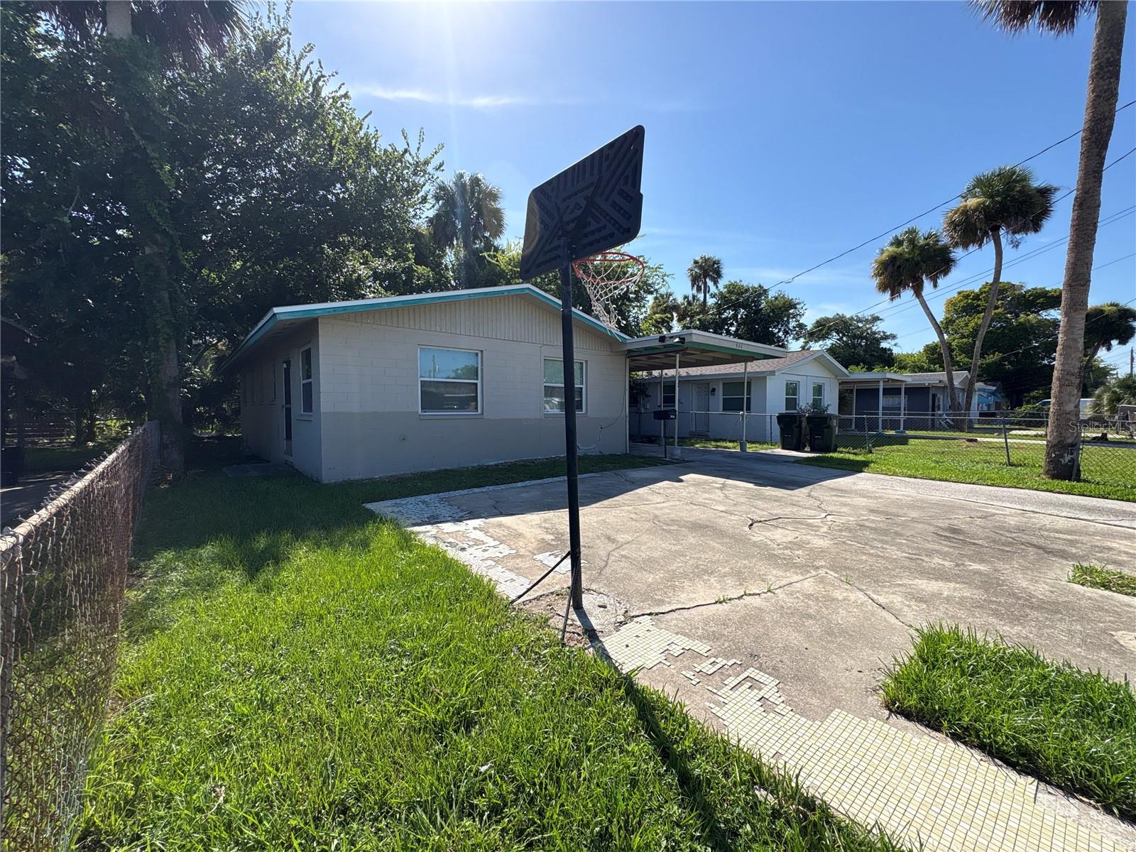 532 S Caroline St Property Photo 16