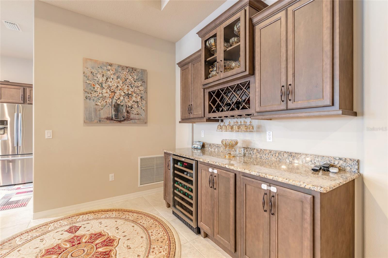 527 Luna Bella Ln Property Photo 14
