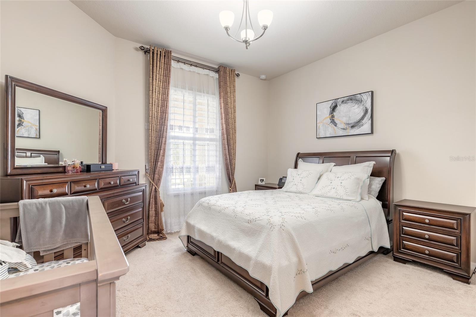 527 Luna Bella Ln Property Photo 30