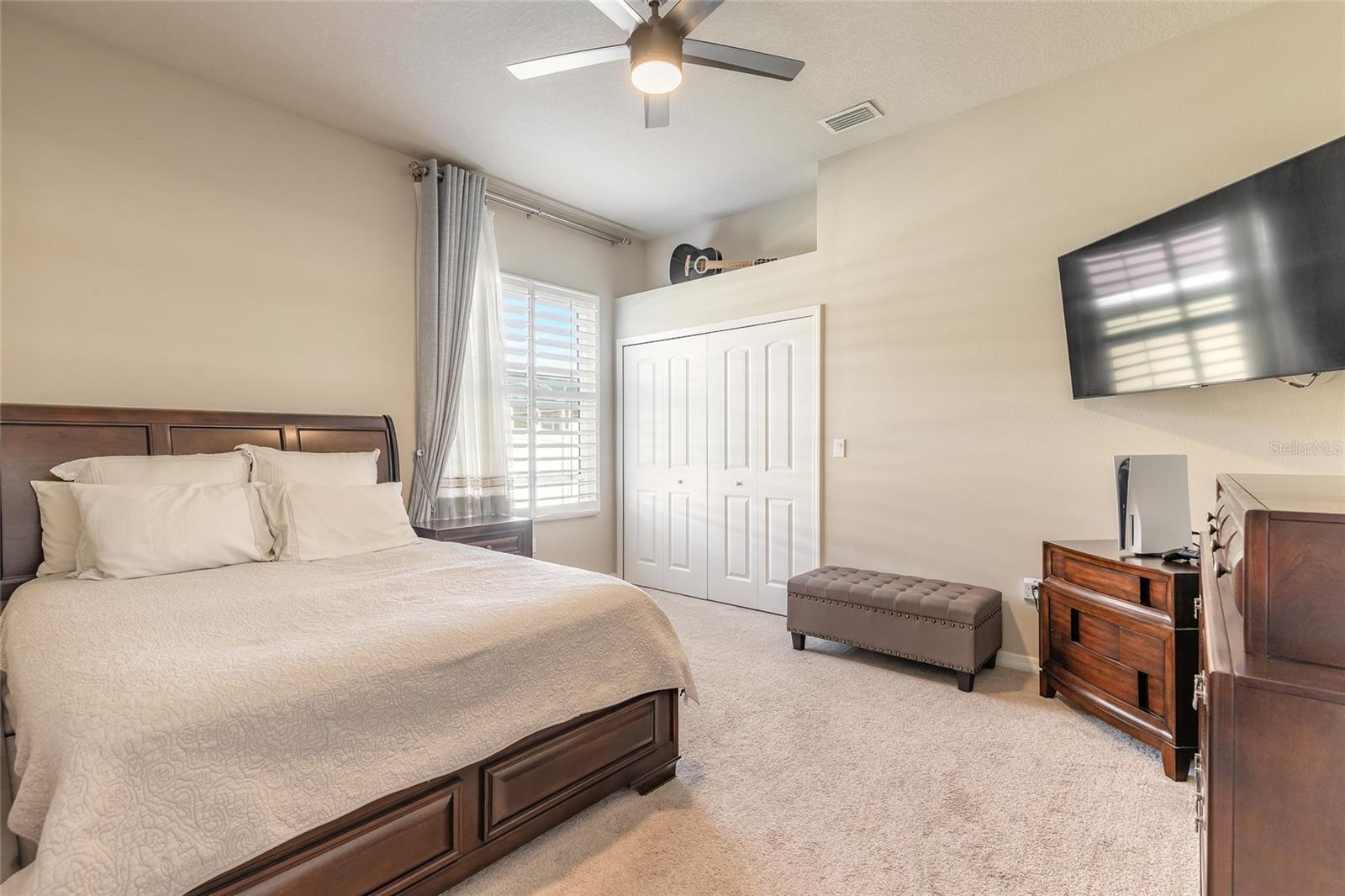 527 Luna Bella Ln Property Photo 33