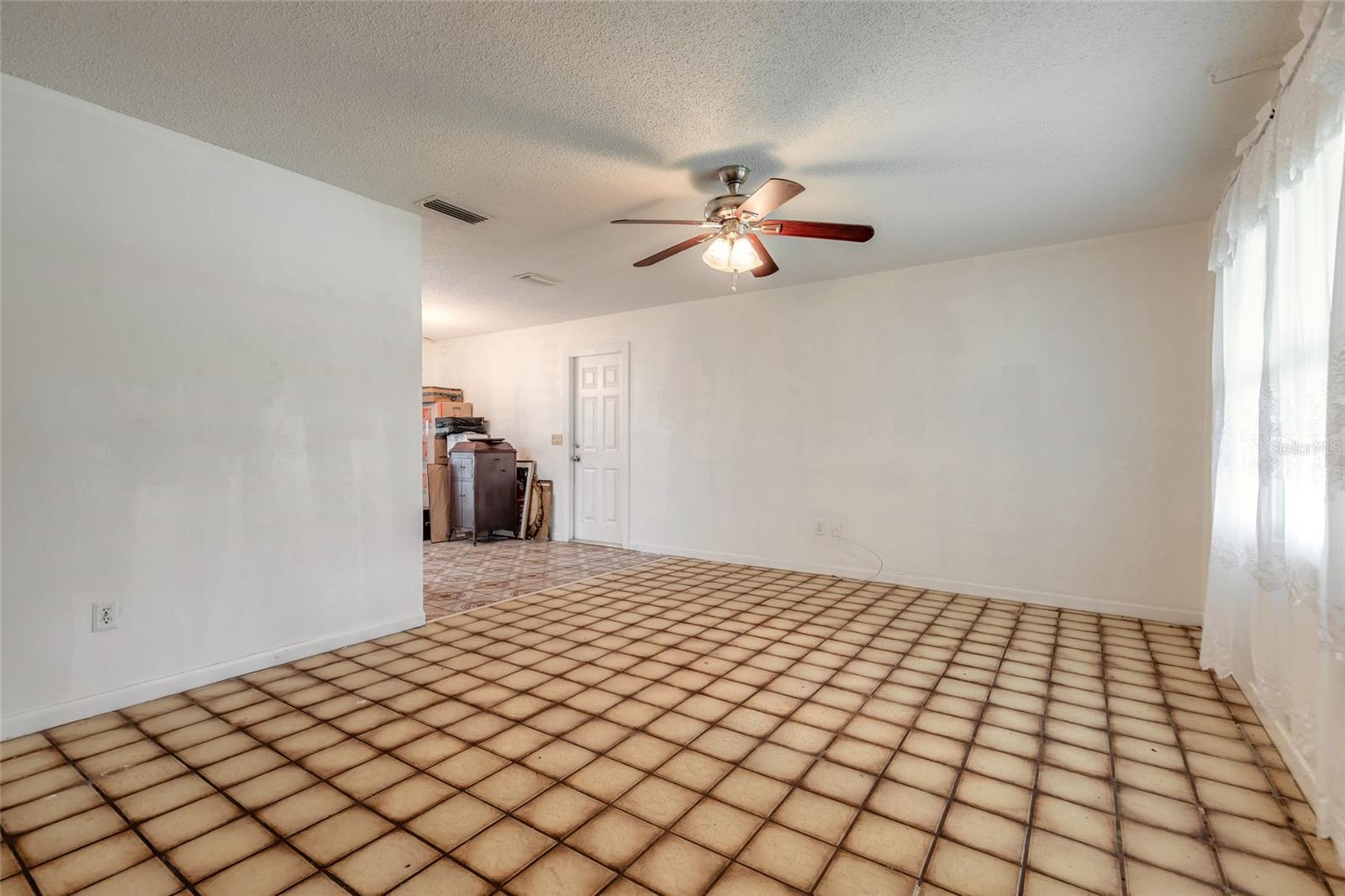 2629 Umbrella Tree Dr Property Photo 4