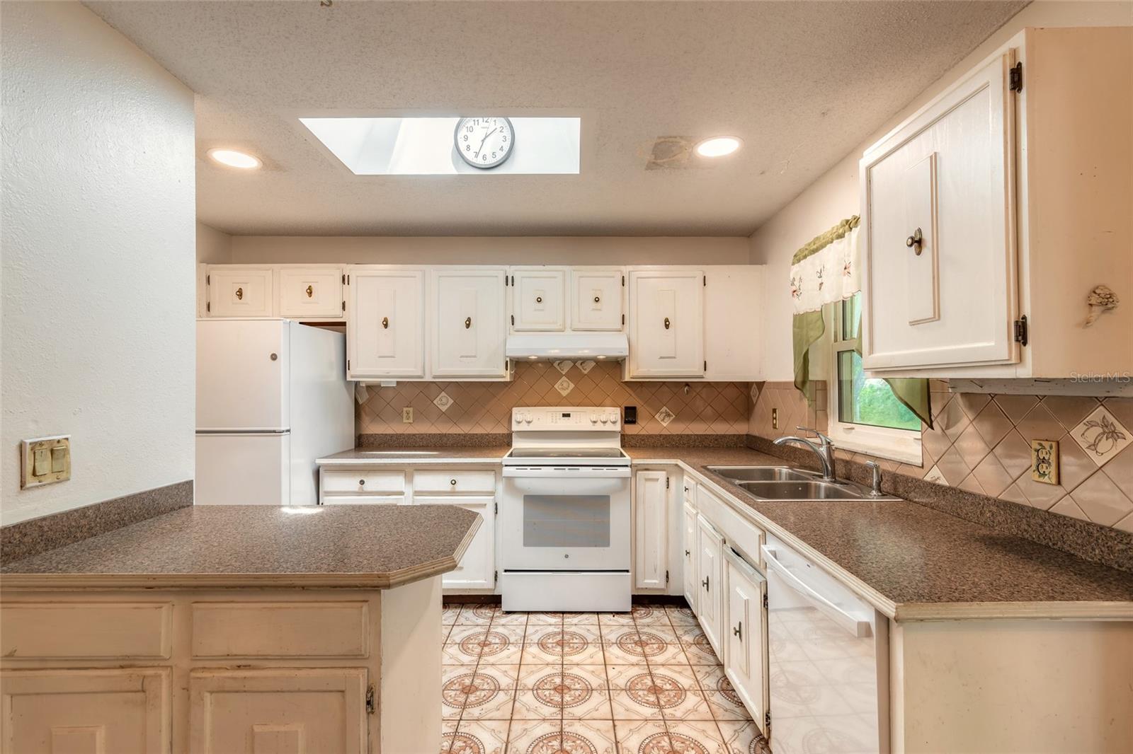 2629 Umbrella Tree Dr Property Photo 10