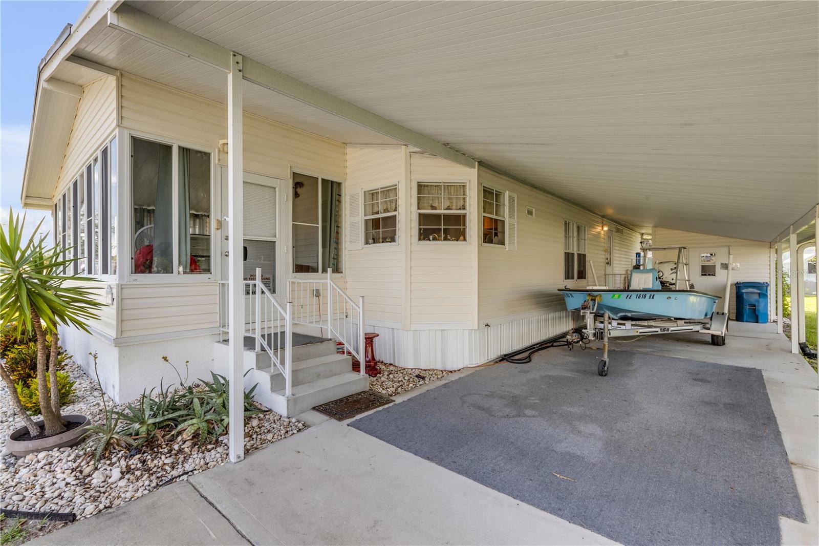 126 Cedar St Property Photo 4
