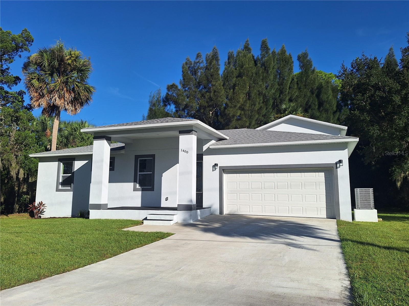 1400 Conrad Dr Property Photo 1