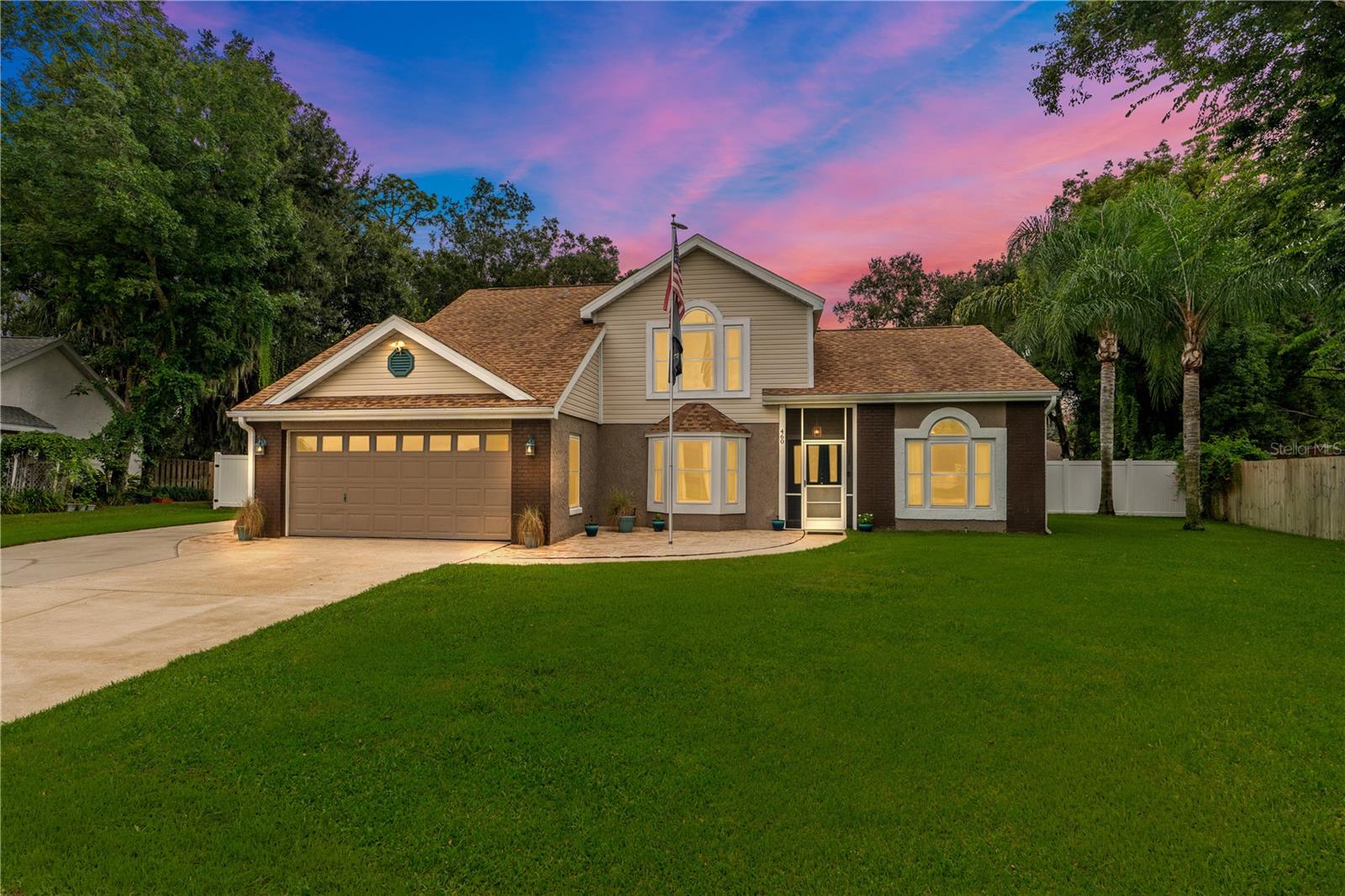 460 Champagne Cir Property Photo 1