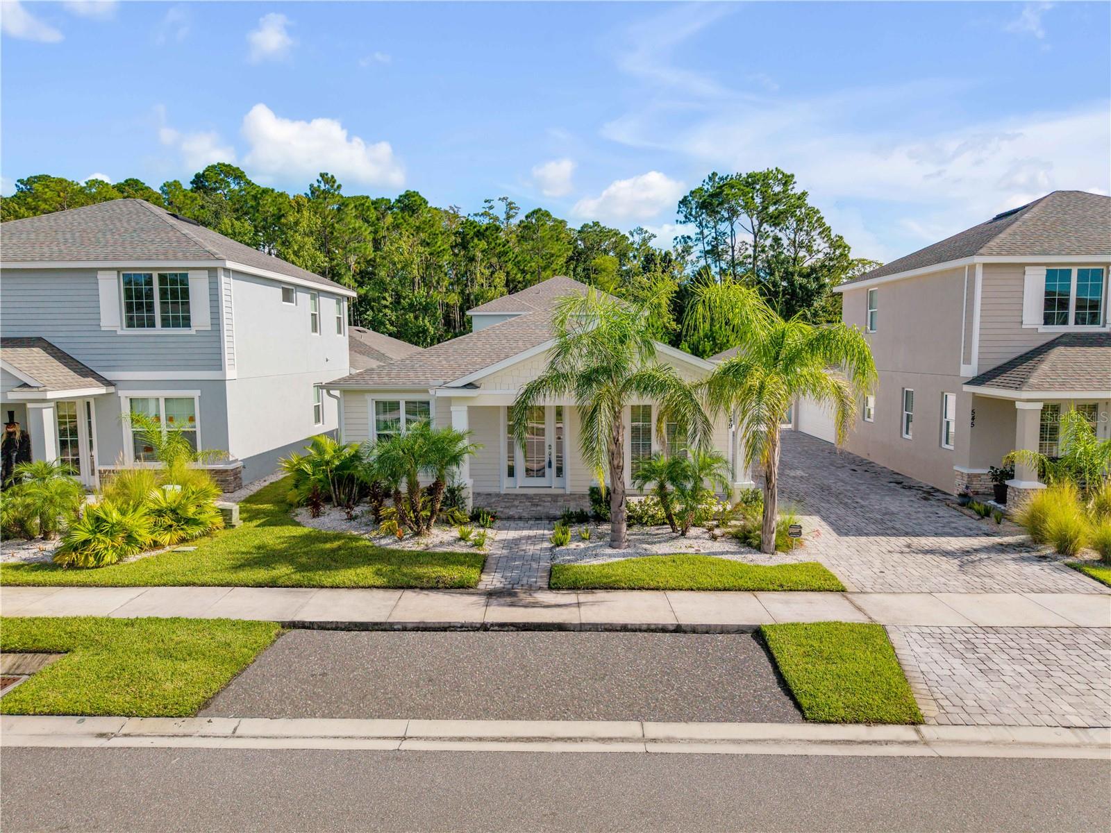 549 Venetian Palms Blvd Property Photo 4