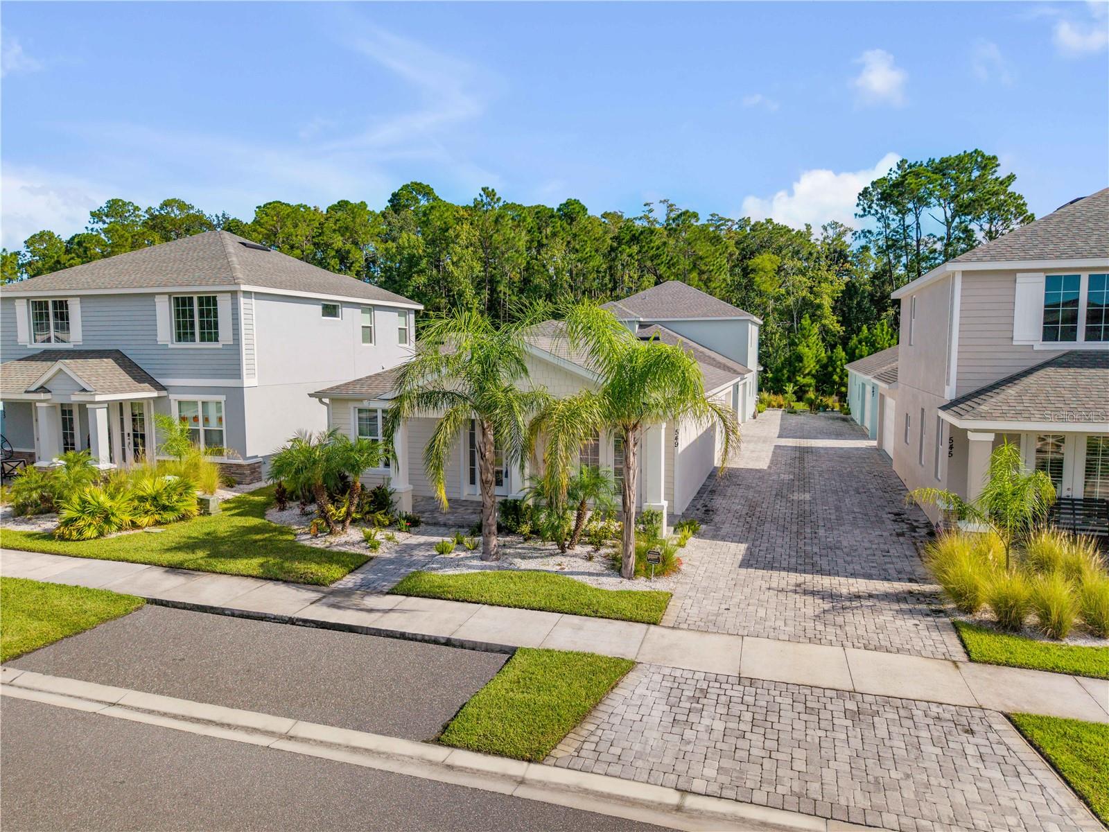 549 Venetian Palms Blvd Property Photo 5