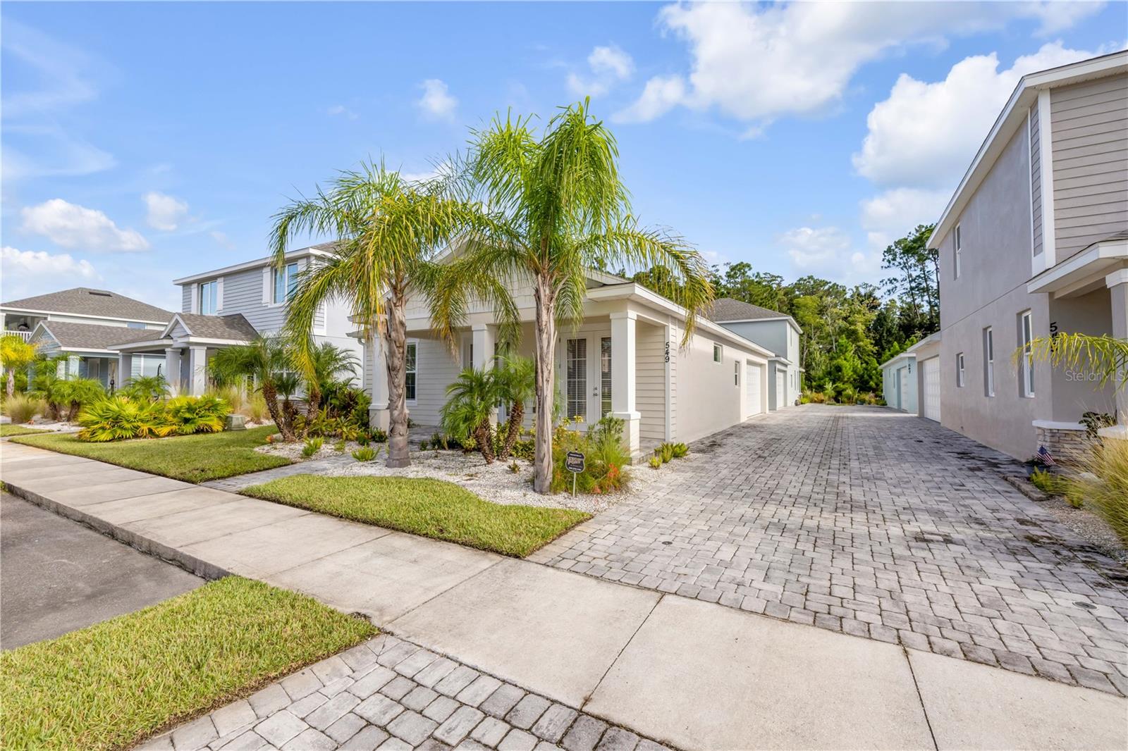 549 Venetian Palms Blvd Property Photo 6
