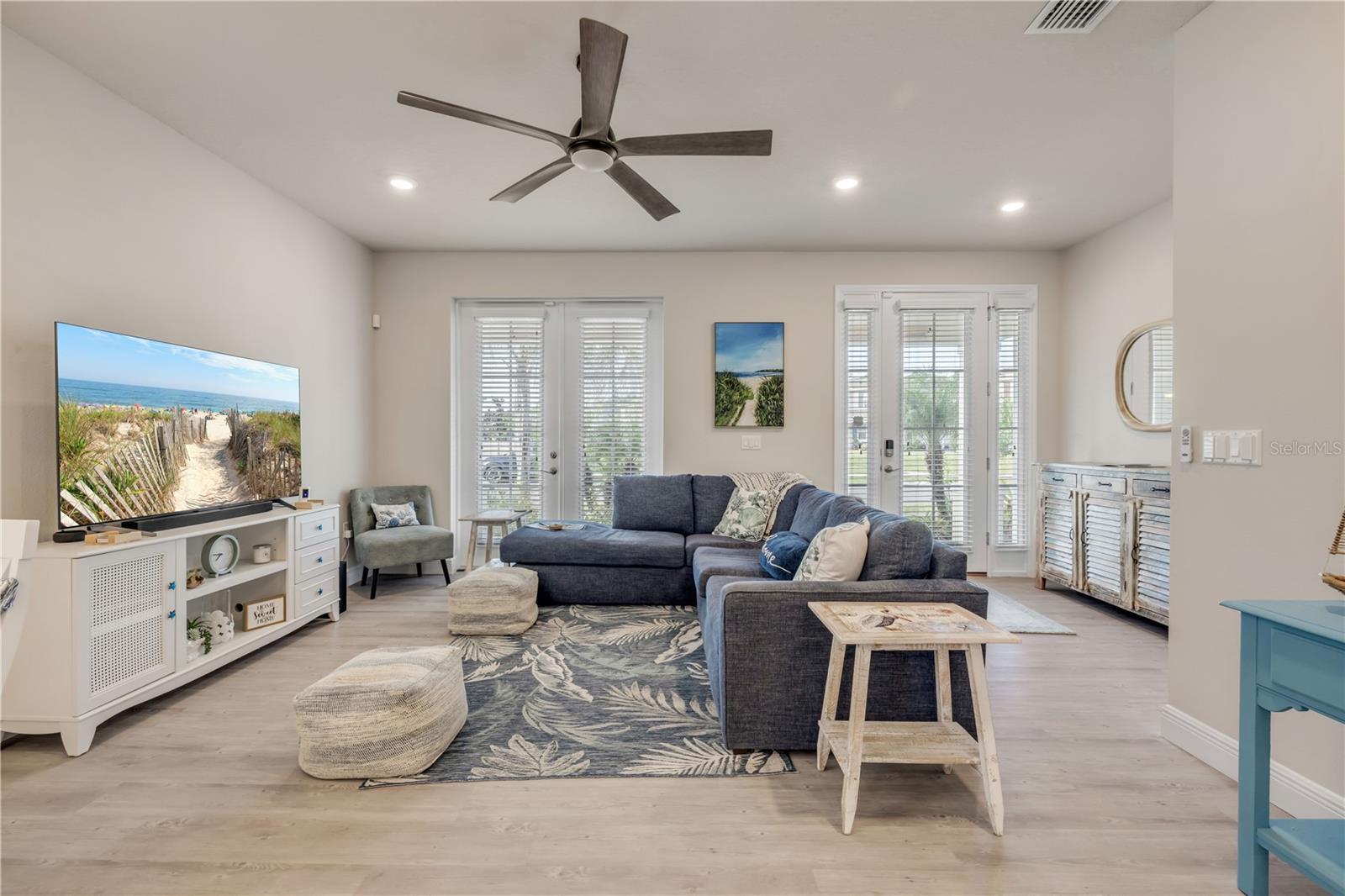 549 Venetian Palms Blvd Property Photo 13