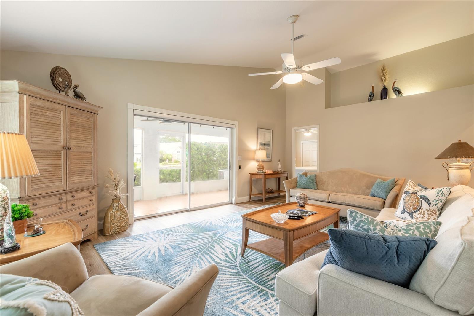 682 Middlebury Loop Property Photo 12