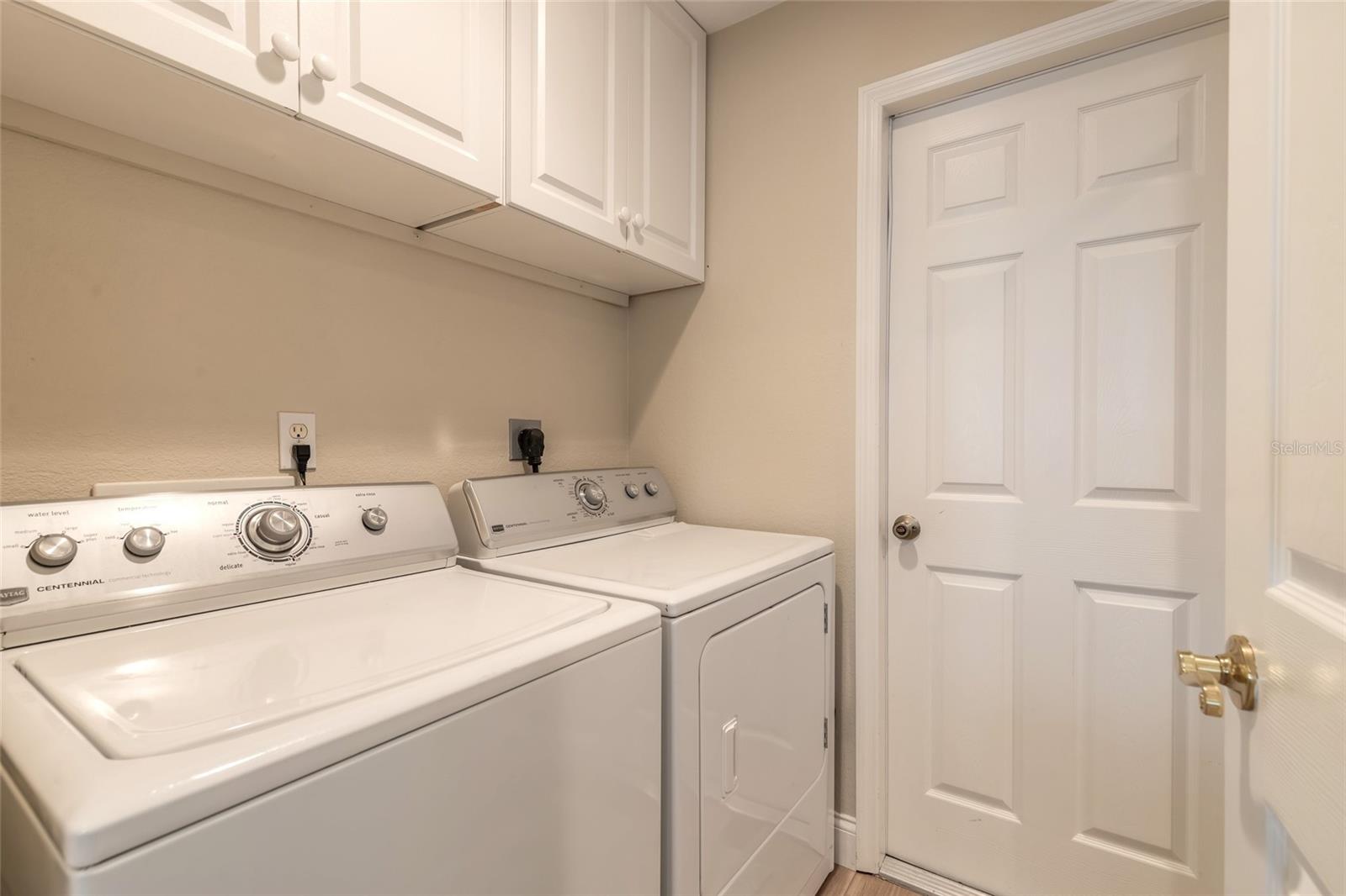 682 Middlebury Loop Property Photo 24