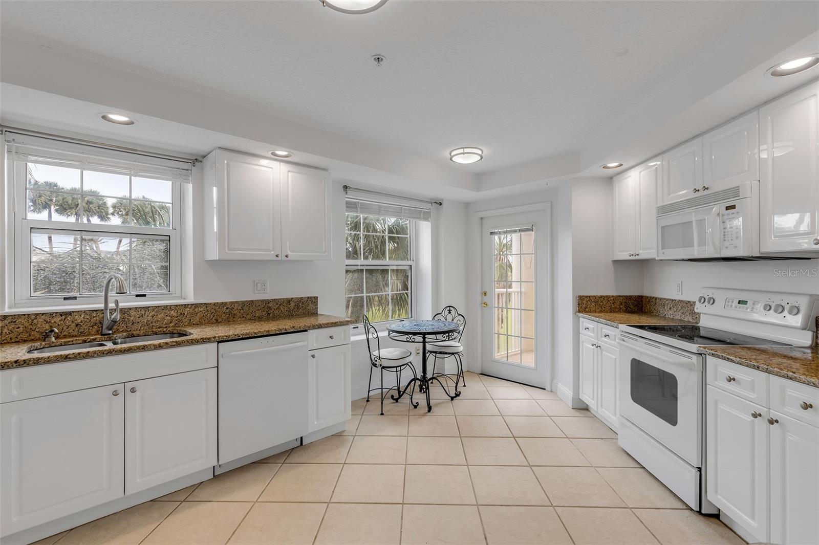 4670 Links Village Dr #c204 Property Photo 32