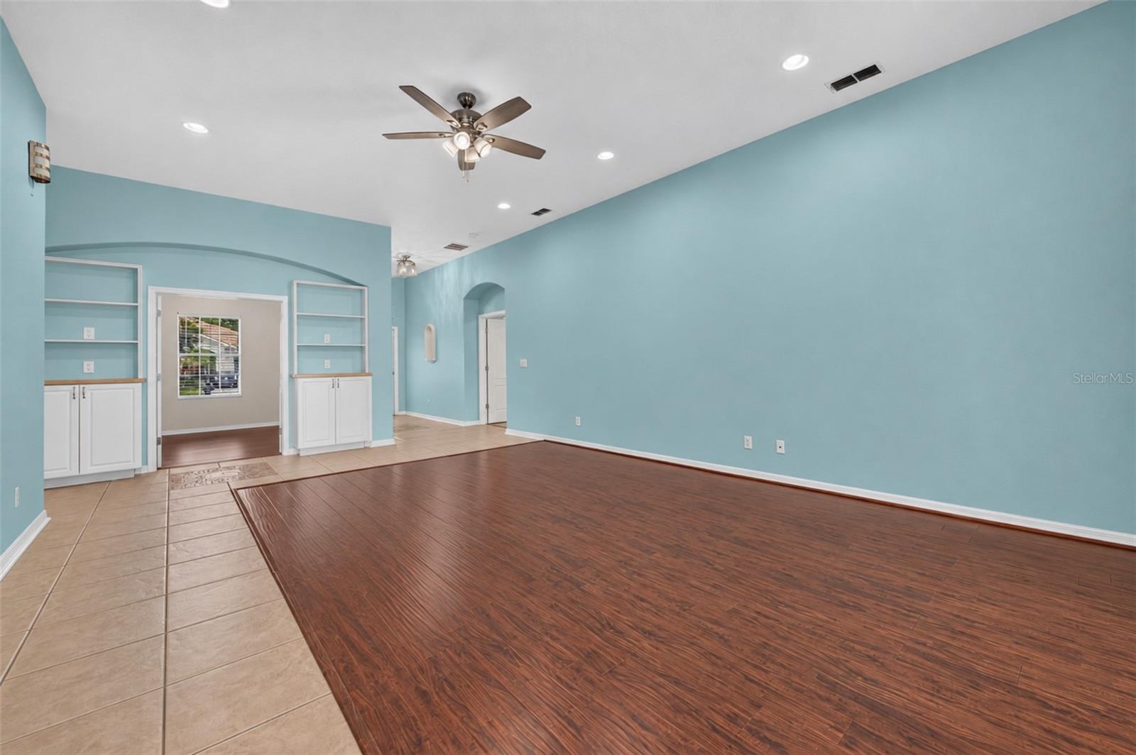 521 Venetian Villa Dr Property Photo 11