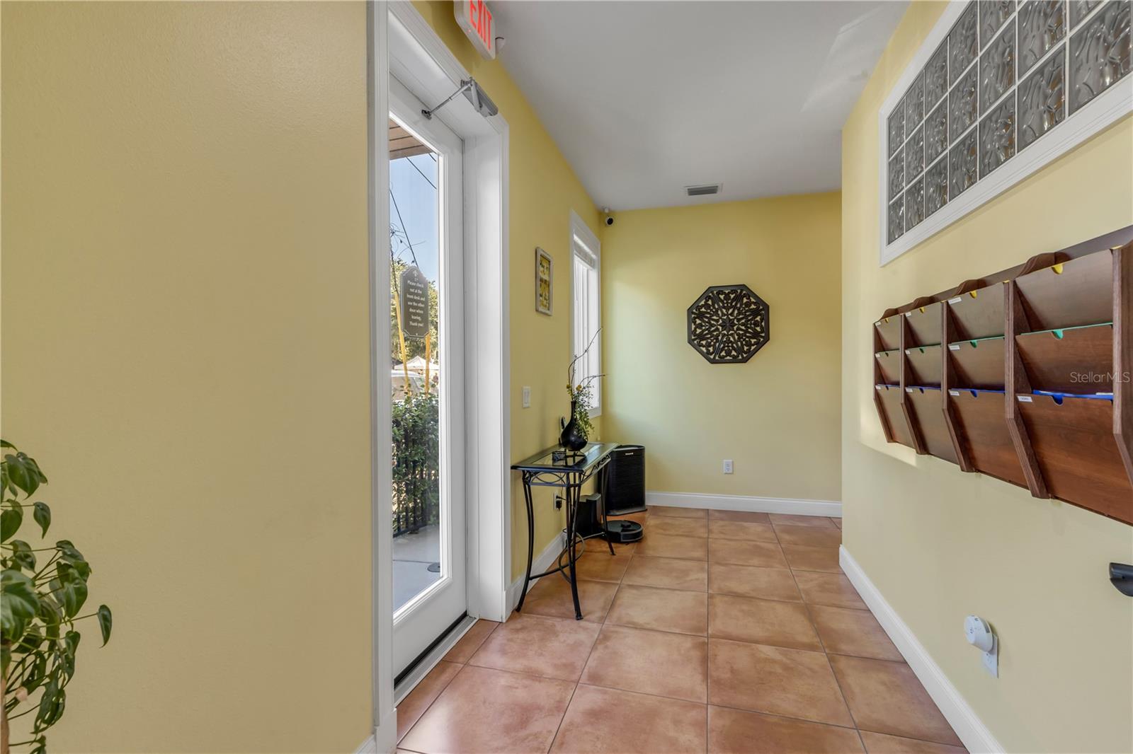 136 Julia St Property Photo 5