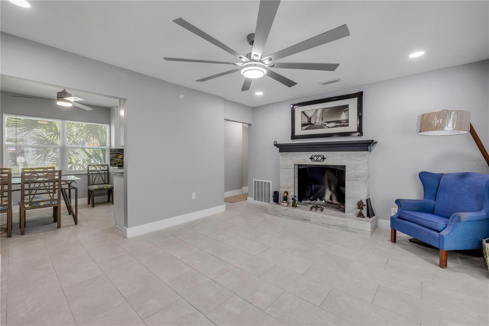 819 B St Property Photo 3