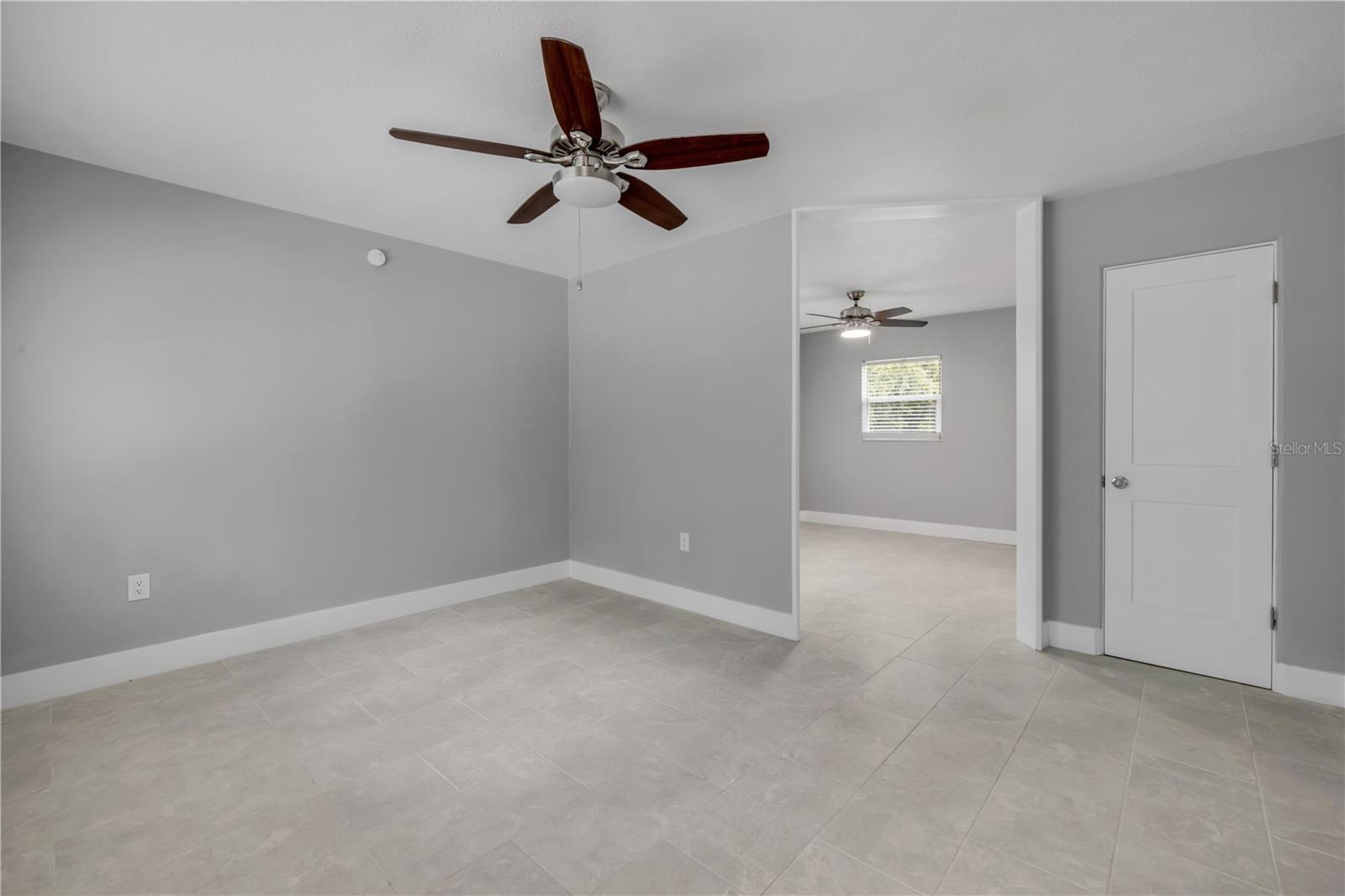 819 B St Property Photo 28