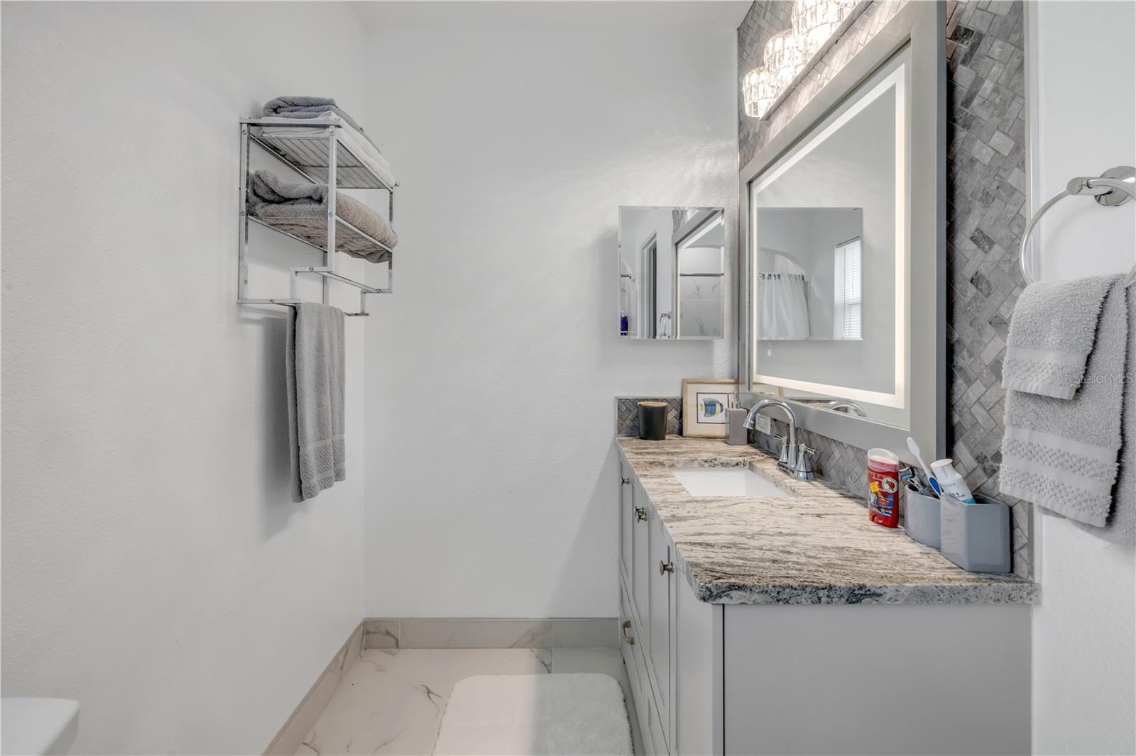 819 B St Property Photo 30