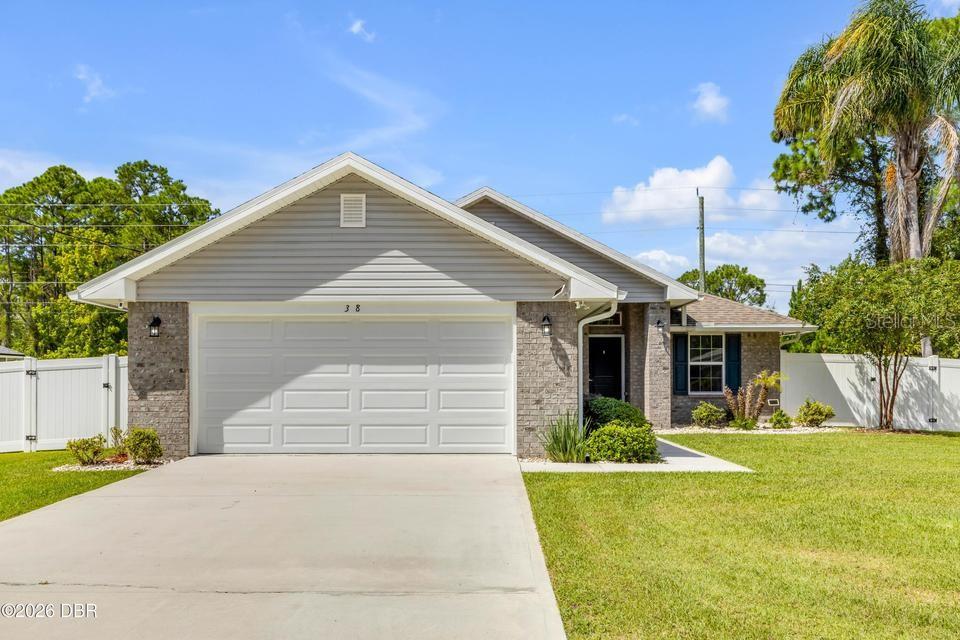 38 SEDERHOLM PATH Property Photo 1