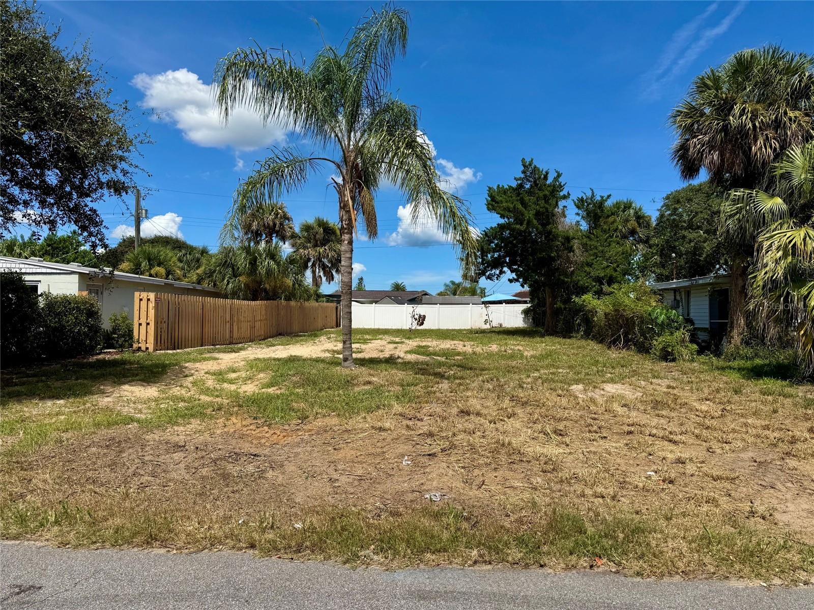 142 Holland Rd Property Photo 1