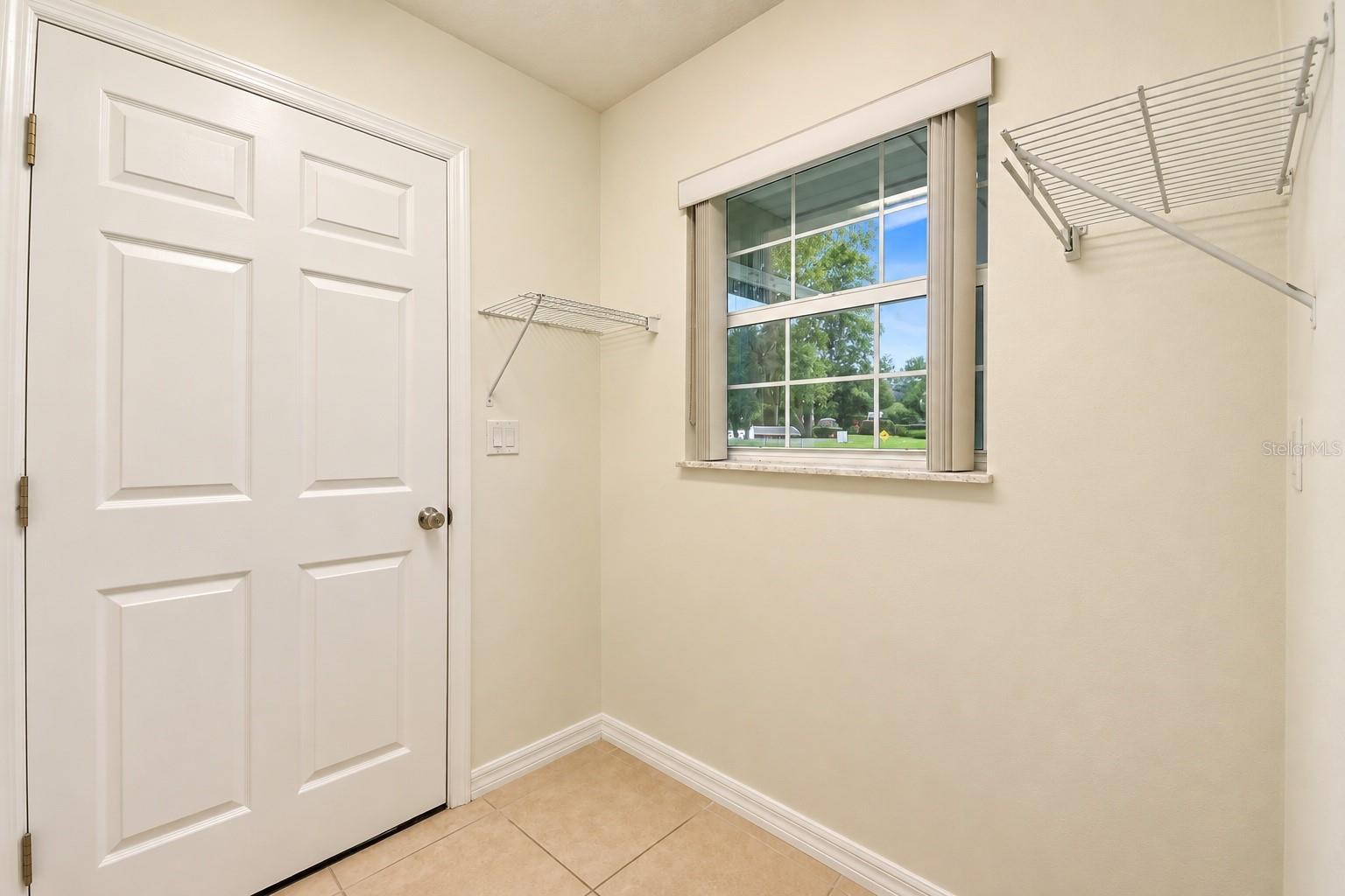191 Nancy St Property Photo 30