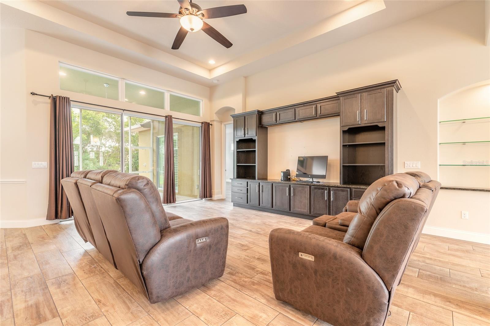 3466 Tesoro Cir Property Photo 19
