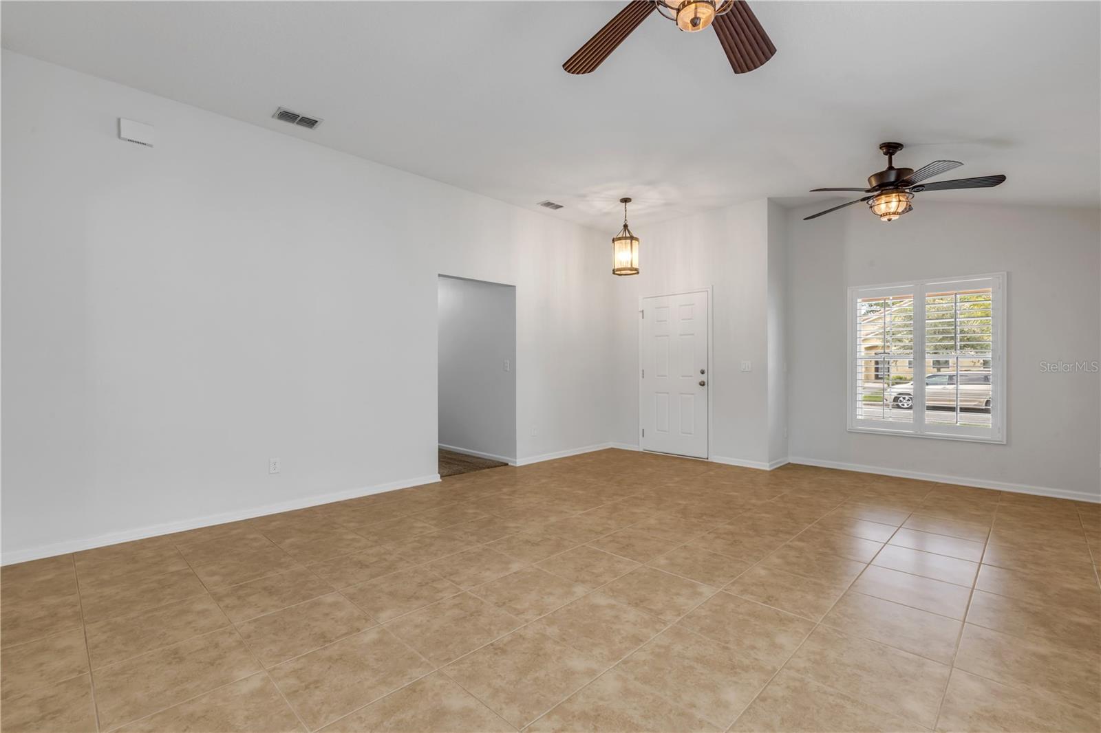 3450 Velona Ave Property Photo 7