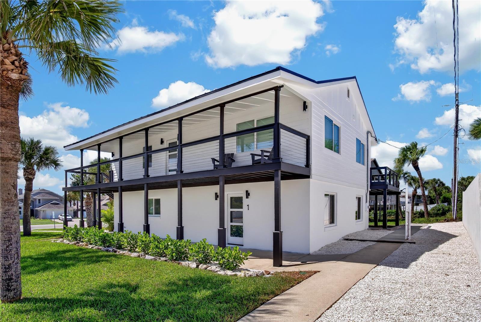 1 Watts Dr Property Photo 3