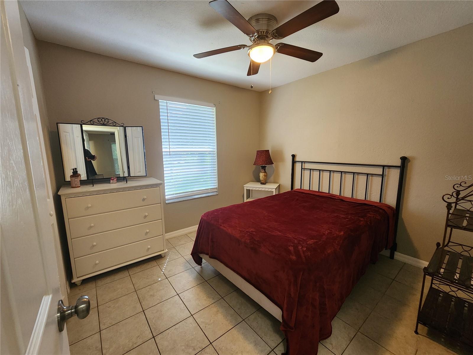 240 Newcomb St Property Photo 17