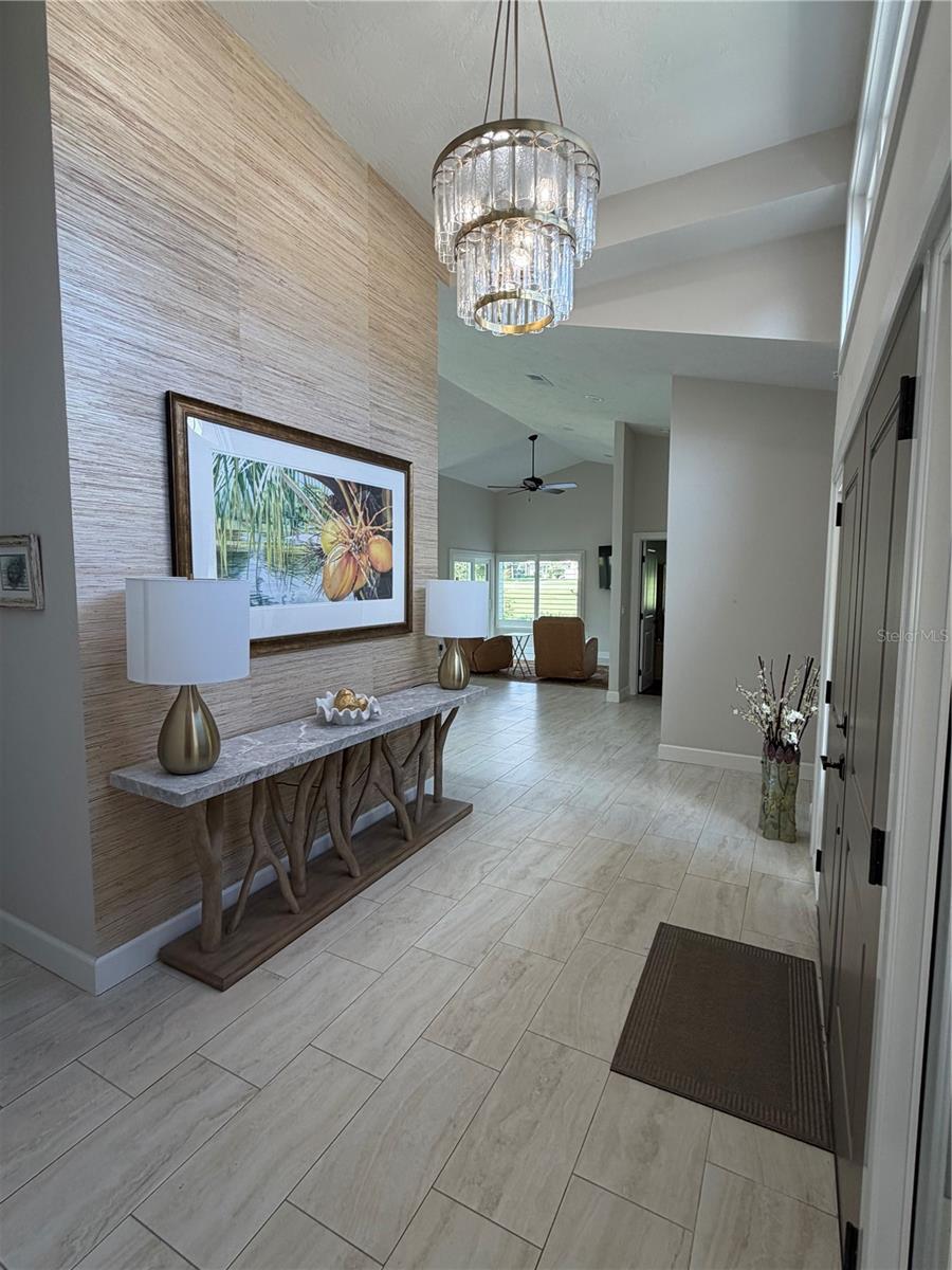 209 Bromely Cir Property Photo 4