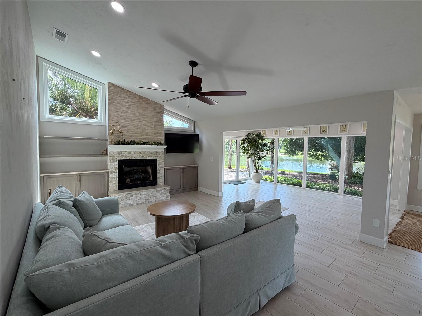 209 Bromely Cir Property Photo 16