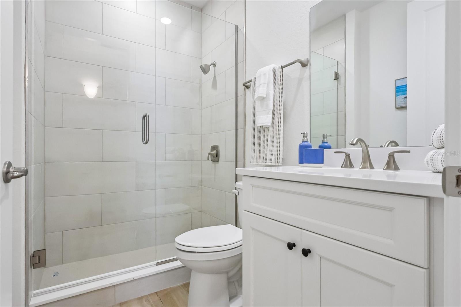 8 Riverwalk Dr #606 Property Photo 26